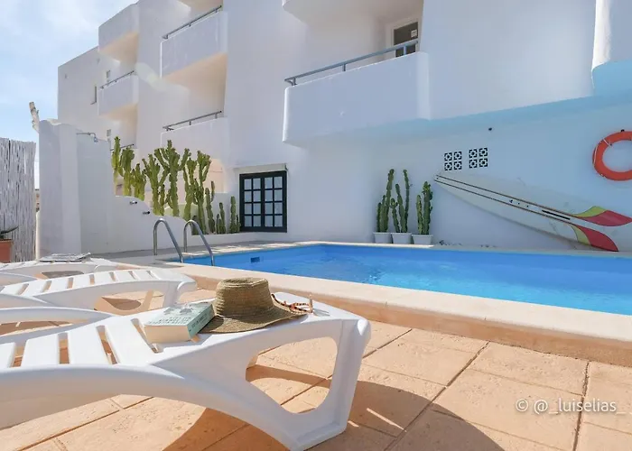 Ferienvermietung: Apartamentos Ibiza